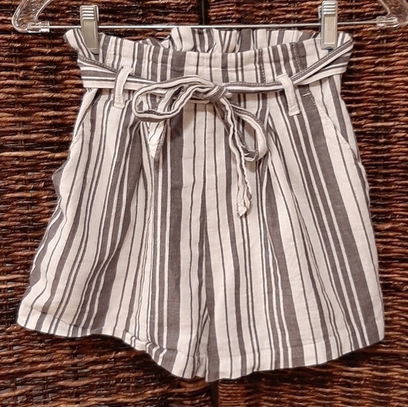 Divided Paperbag Waist Striped Belted Tie Shorts 0 Coastal Festival Beach - Picture 1 of 7
